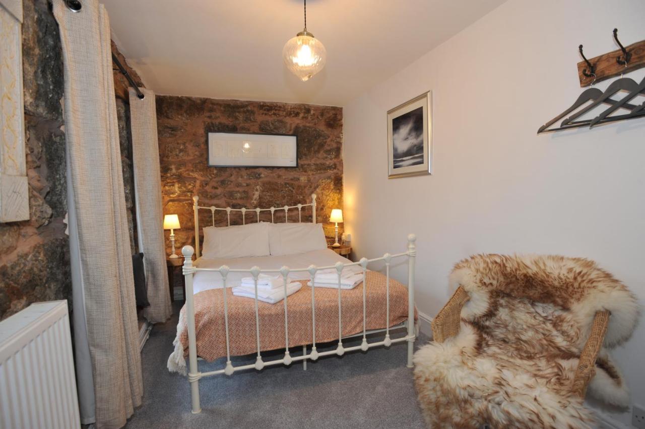 Sea View Guest House Benllech Eksteriør bilde